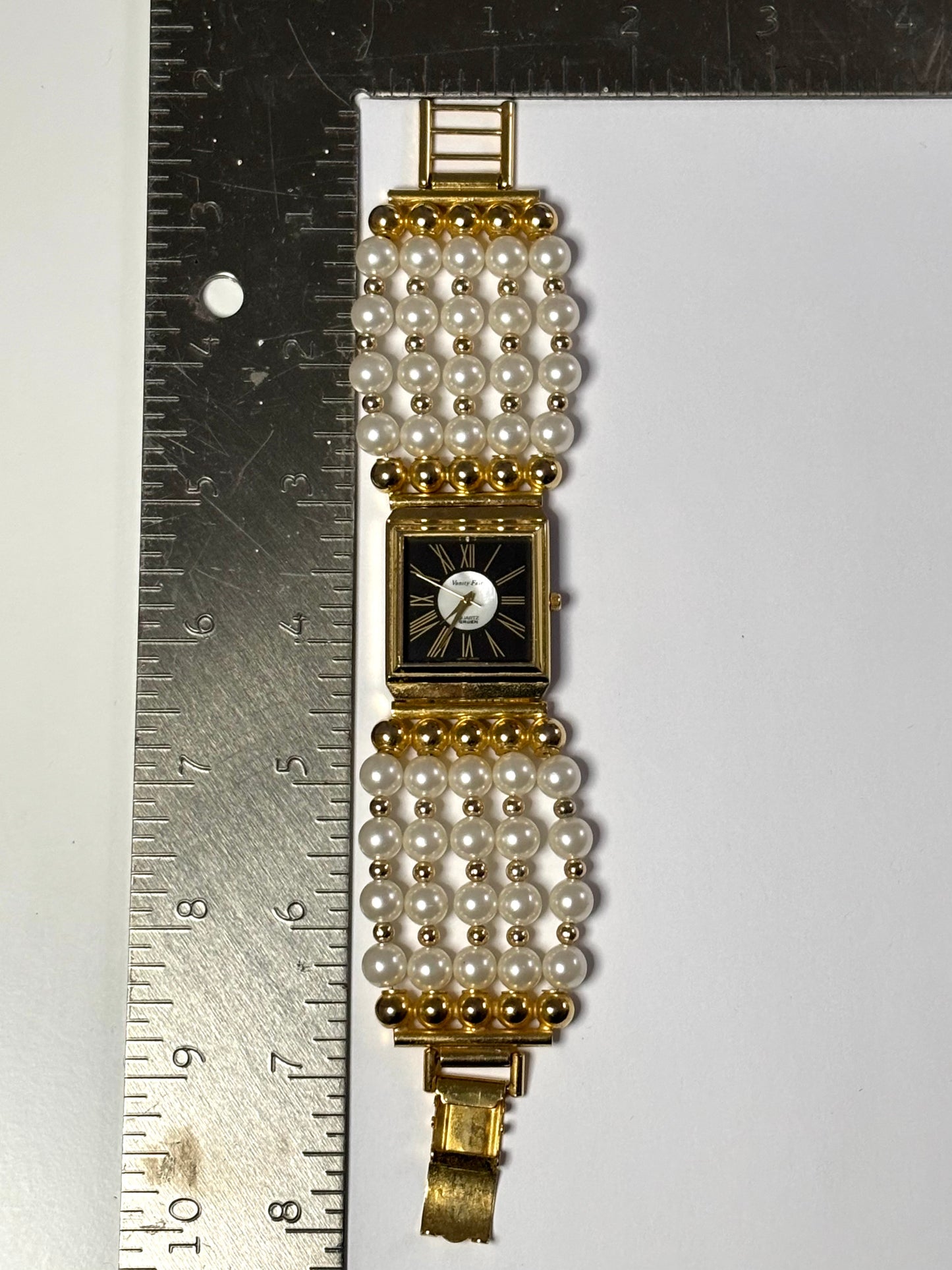 Vintage Glamour Gold and Pearl Watch