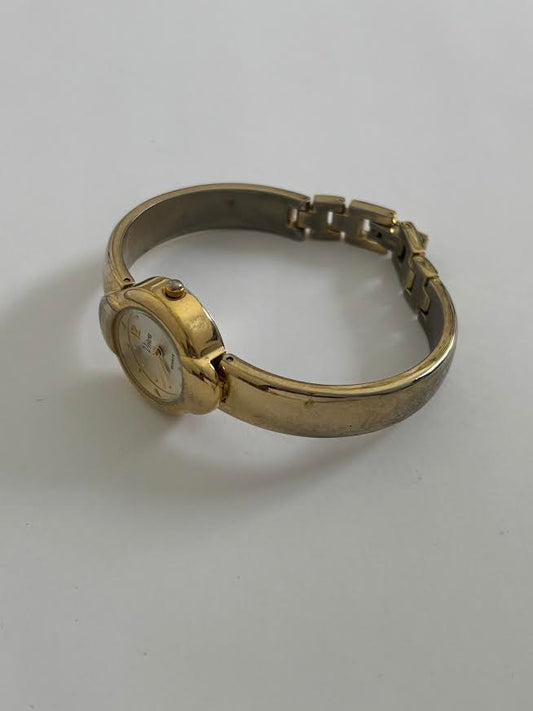 Delicate Gold Vivani Watch